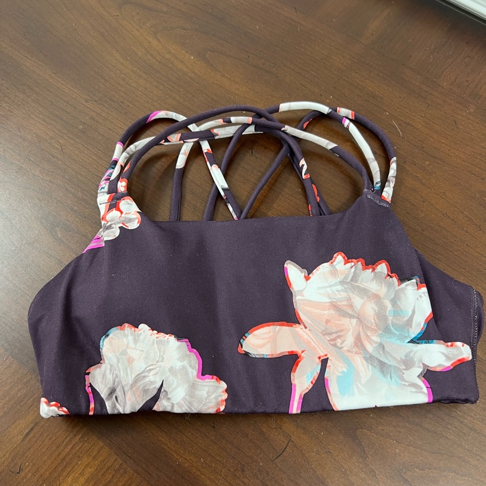 Athleta Hyper Focus Purple Floral Sports Bra Size XS